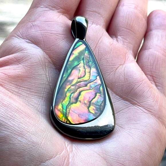 OYSTER BAR Retired LIA SOPHIA Slide Pendant for a necklace Hematite & Abalone 🥰 - Picture 1 of 13